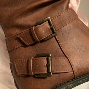 Women’s Brand New Cognac Boots Size 7.5